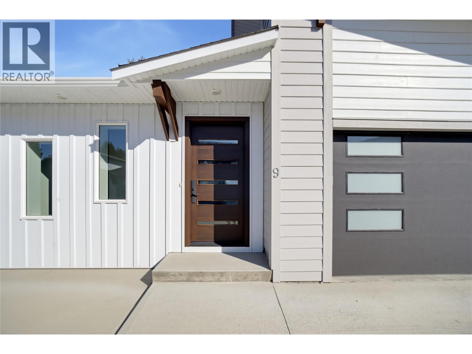 1840 10 Street Sw Unit# 9, Salmon Arm, British Columbia  V1E 0H2 - Photo 3 - 10401520