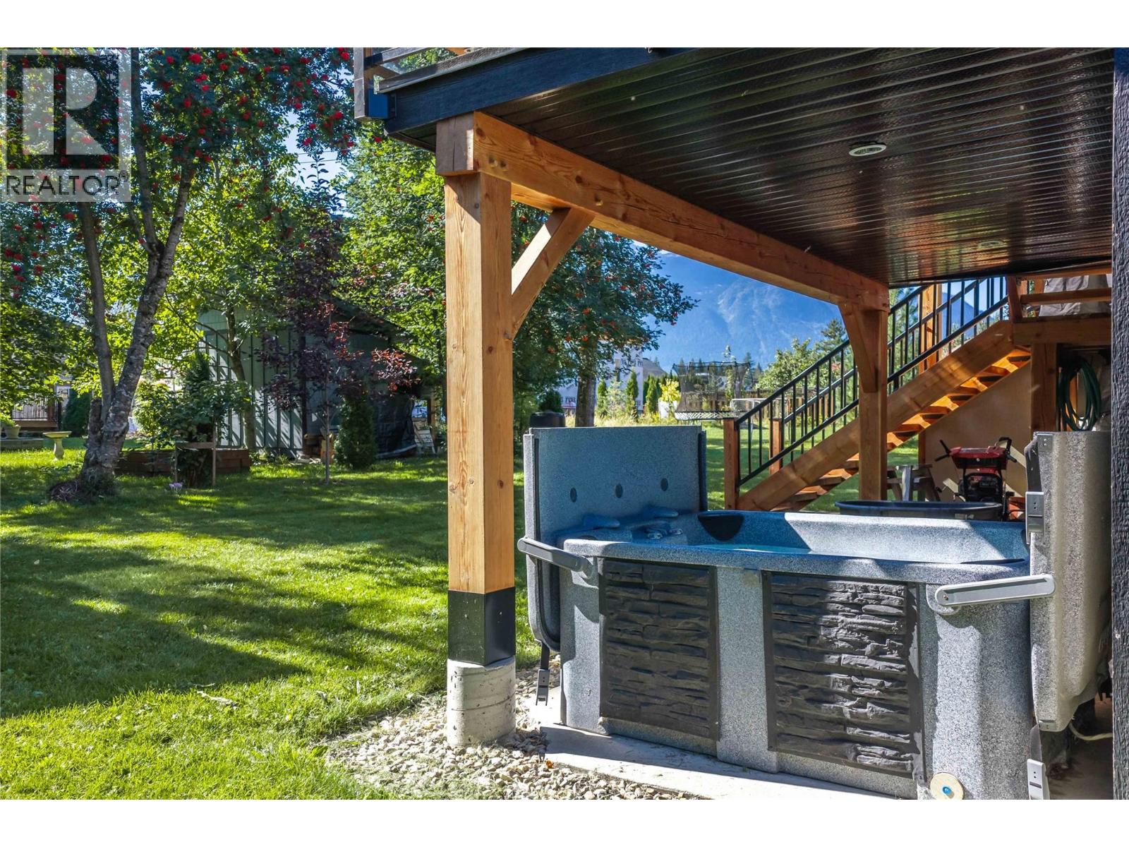 1915 Aspen Crescent, Revelstoke, British Columbia  V0E 2S3 - Photo 62 - 10401419