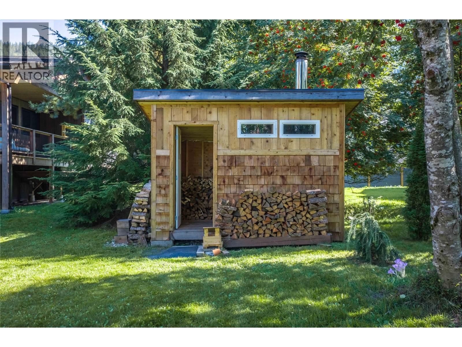 1915 Aspen Crescent, Revelstoke, British Columbia  V0E 2S3 - Photo 66 - 10401419