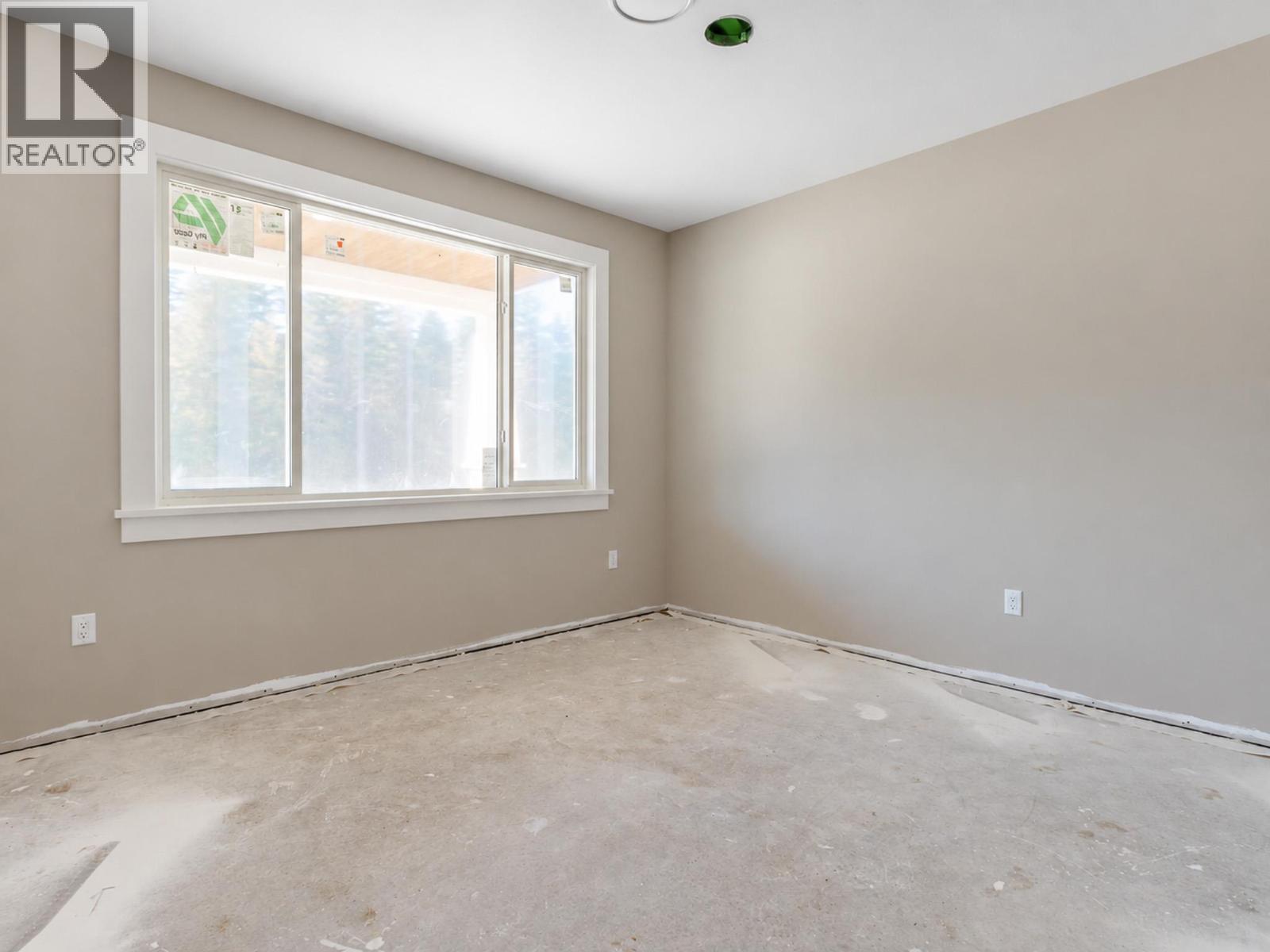 1660 8 Street Se, Salmon Arm, British Columbia  V1E 0G9 - Photo 8 - 10401034