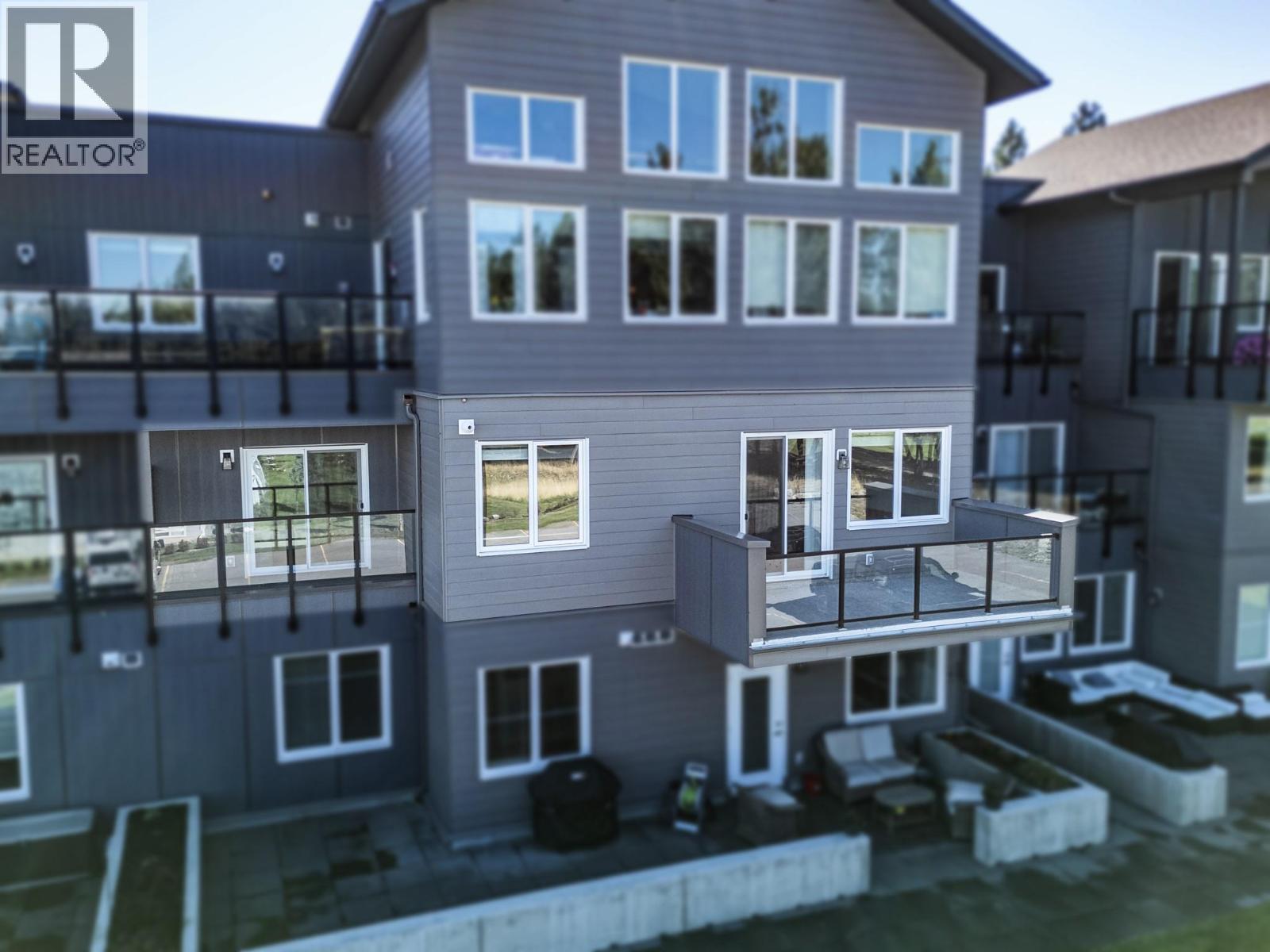 355 Legacy Lookout Unit# 202, Cranbrook, British Columbia  V1C 0E6 - Photo 1 - 10401535