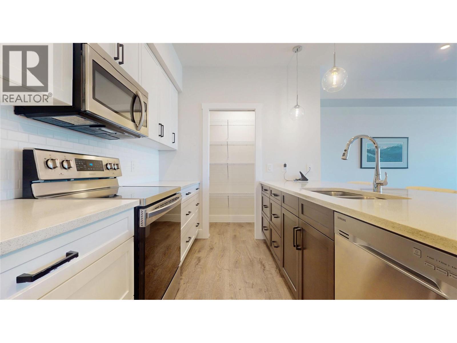 355 Legacy Lookout Unit# 202, Cranbrook, British Columbia  V1C 0E6 - Photo 6 - 10401535