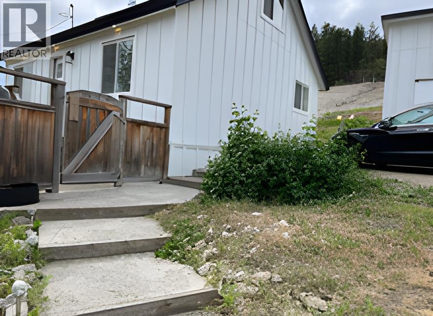 5940 Victoria Street, Peachland, British Columbia  V0H 1X4 - Photo 6 - 10397828