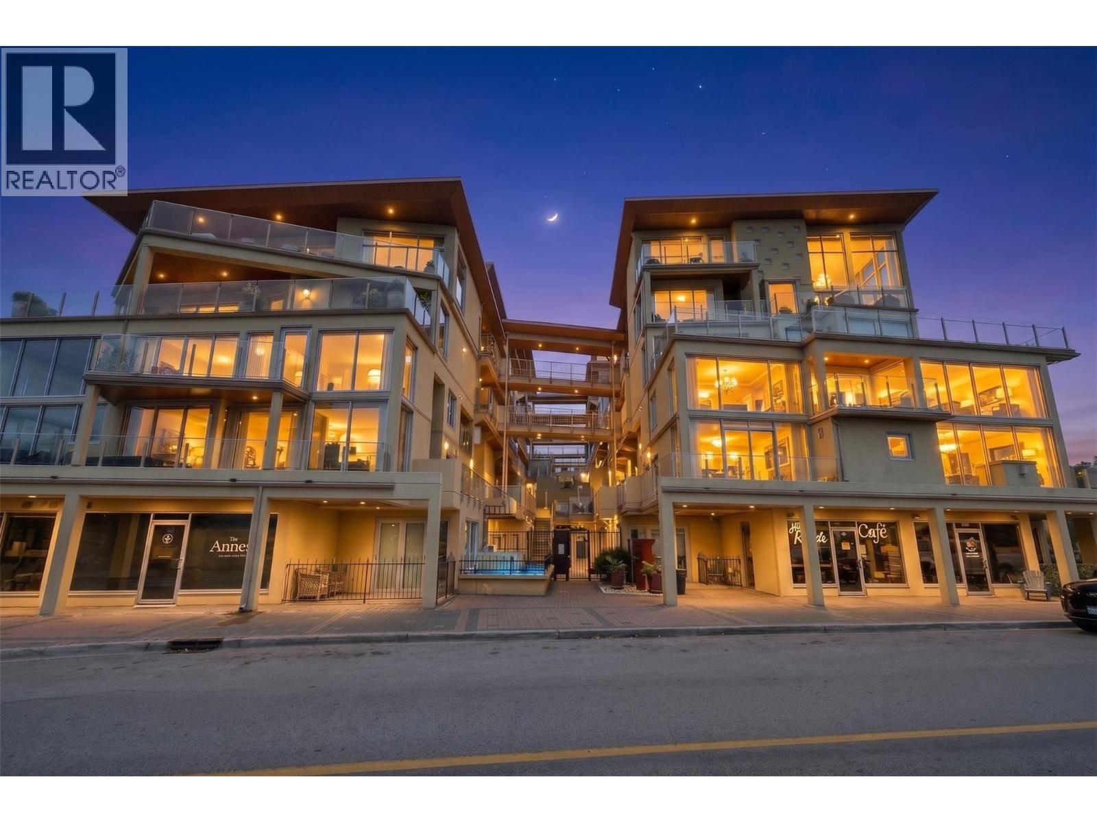 250 Marina Way Unit# 205, Penticton, British Columbia  V2A 1H4 - Photo 1 - 10401202