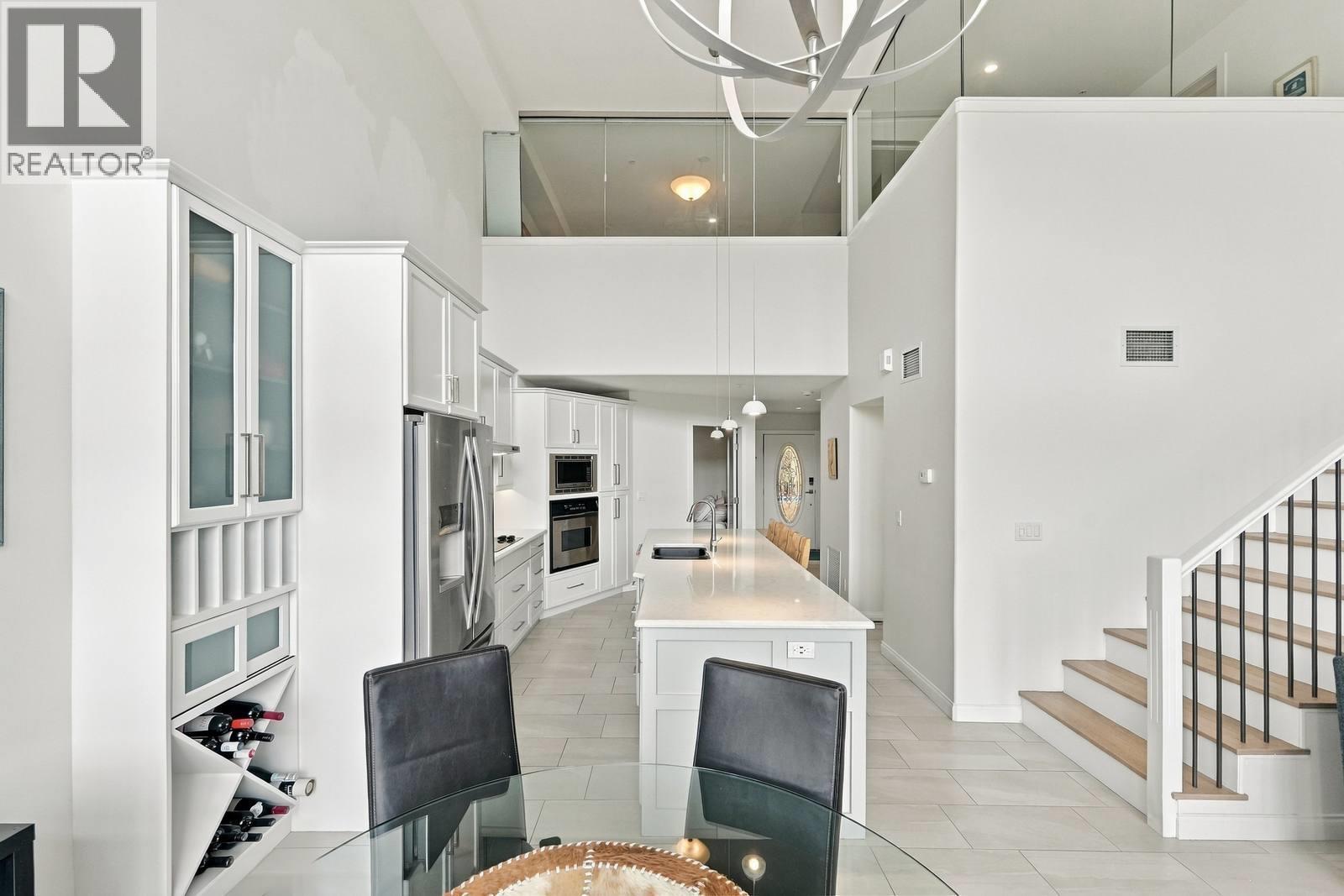 250 Marina Way Unit# 205, Penticton, British Columbia  V2A 1H4 - Photo 10 - 10401202