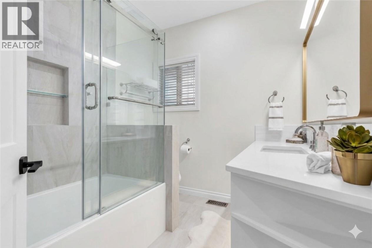 1113 Mt Fosthall Drive, Vernon, British Columbia  V1B 3Z3 - Photo 22 - 10401324