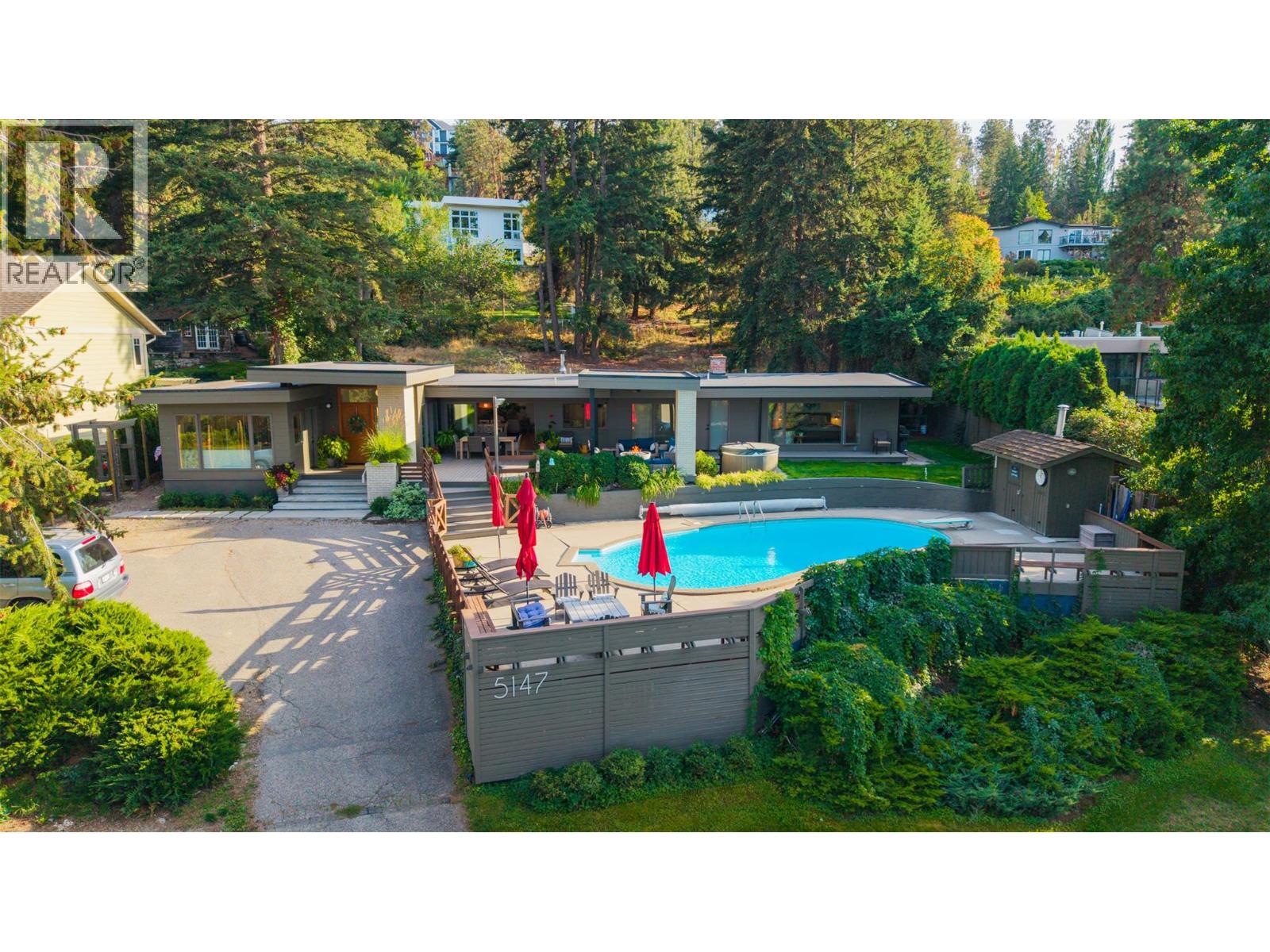 5147 Lakeshore Road, Kelowna, British Columbia  V1W 4J1 - Photo 1 - 10401481