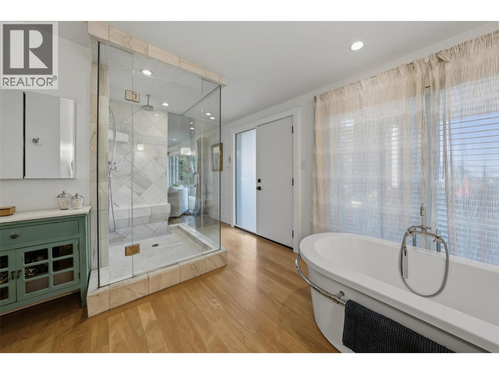 5147 Lakeshore Road, Kelowna, British Columbia  V1W 4J1 - Photo 33 - 10401481