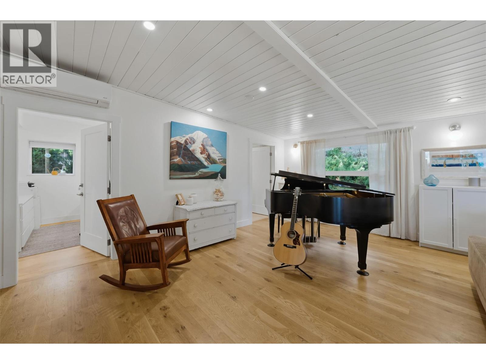 5147 Lakeshore Road, Kelowna, British Columbia  V1W 4J1 - Photo 9 - 10401481