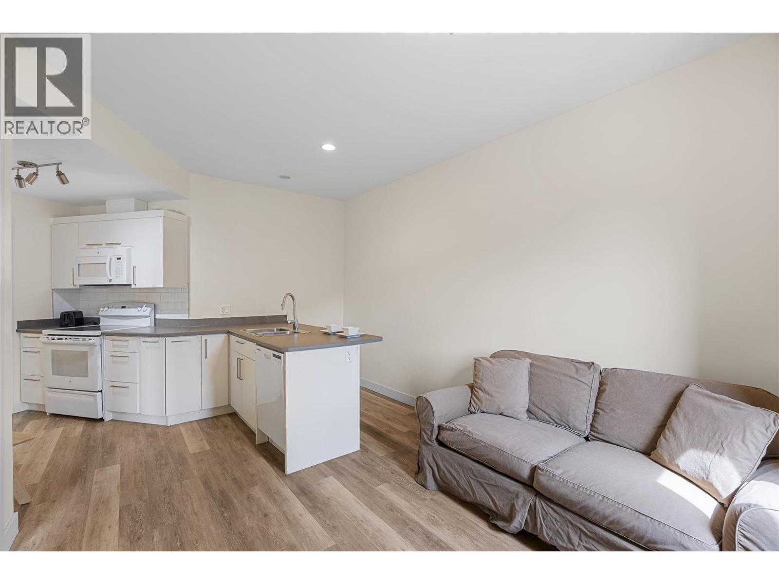 4249 Bella Vista Drive, Sun Peaks, British Columbia  V0E 5N0 - Photo 64 - 10401462