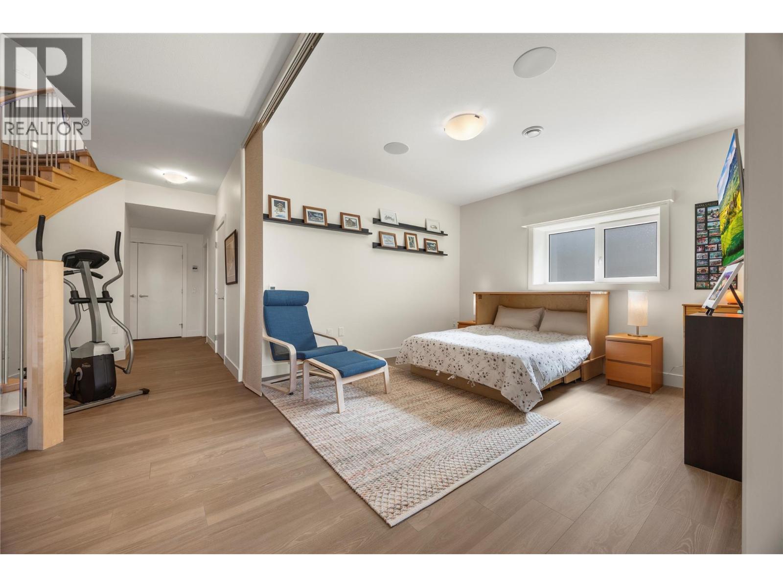 2442 Bella Vista Street, Kelowna, British Columbia  V1P 1S1 - Photo 44 - 10401429