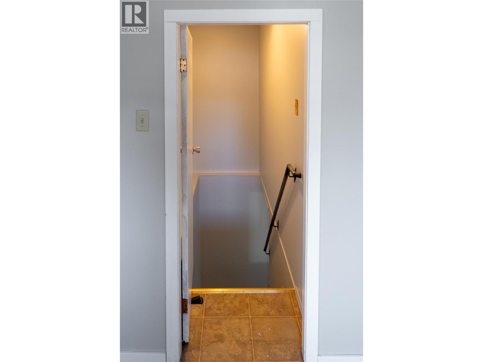 1510 4th Street N, Cranbrook, British Columbia  V1C 3L5 - Photo 16 - 10401477