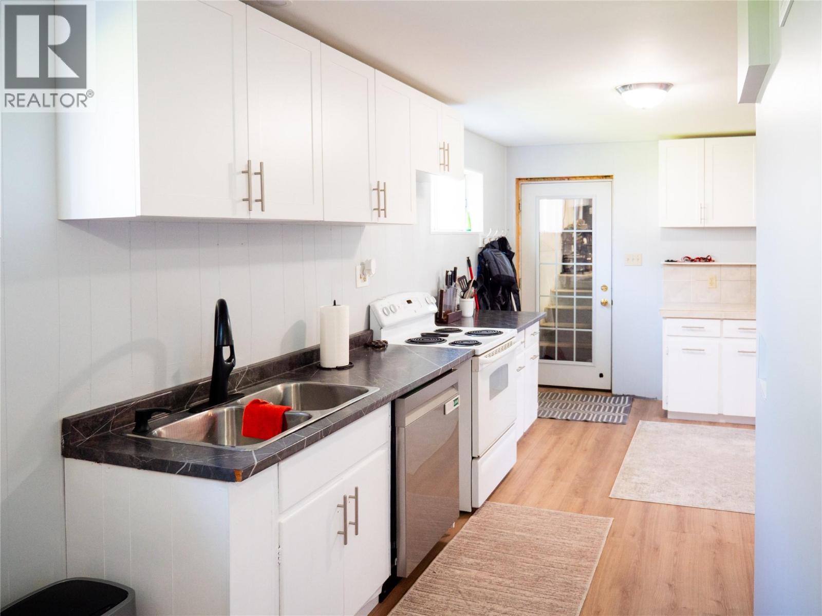 1510 4th Street N, Cranbrook, British Columbia  V1C 3L5 - Photo 19 - 10401477