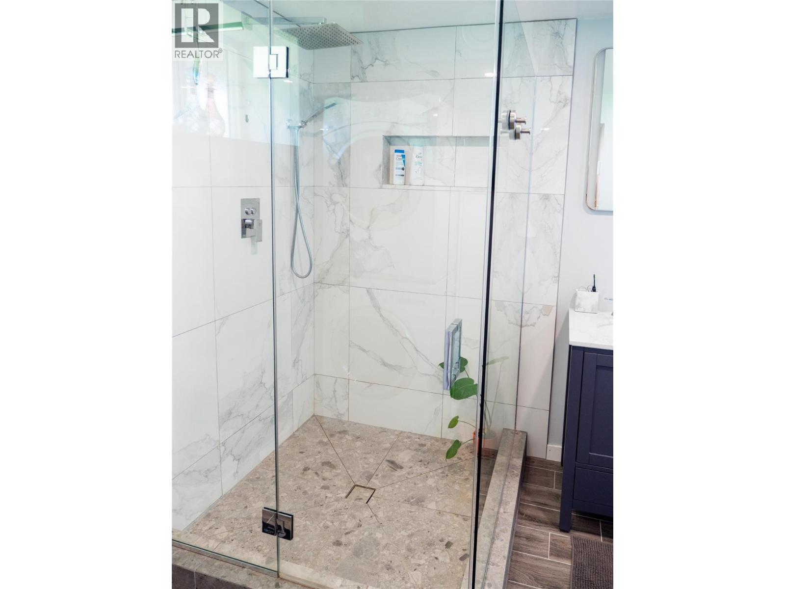 1510 4th Street N, Cranbrook, British Columbia  V1C 3L5 - Photo 26 - 10401477