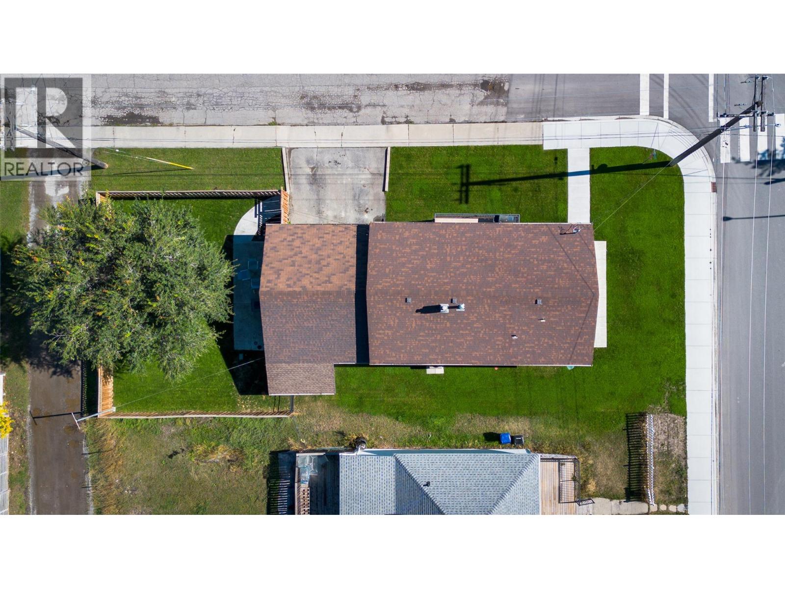1510 4th Street N, Cranbrook, British Columbia  V1C 3L5 - Photo 39 - 10401477