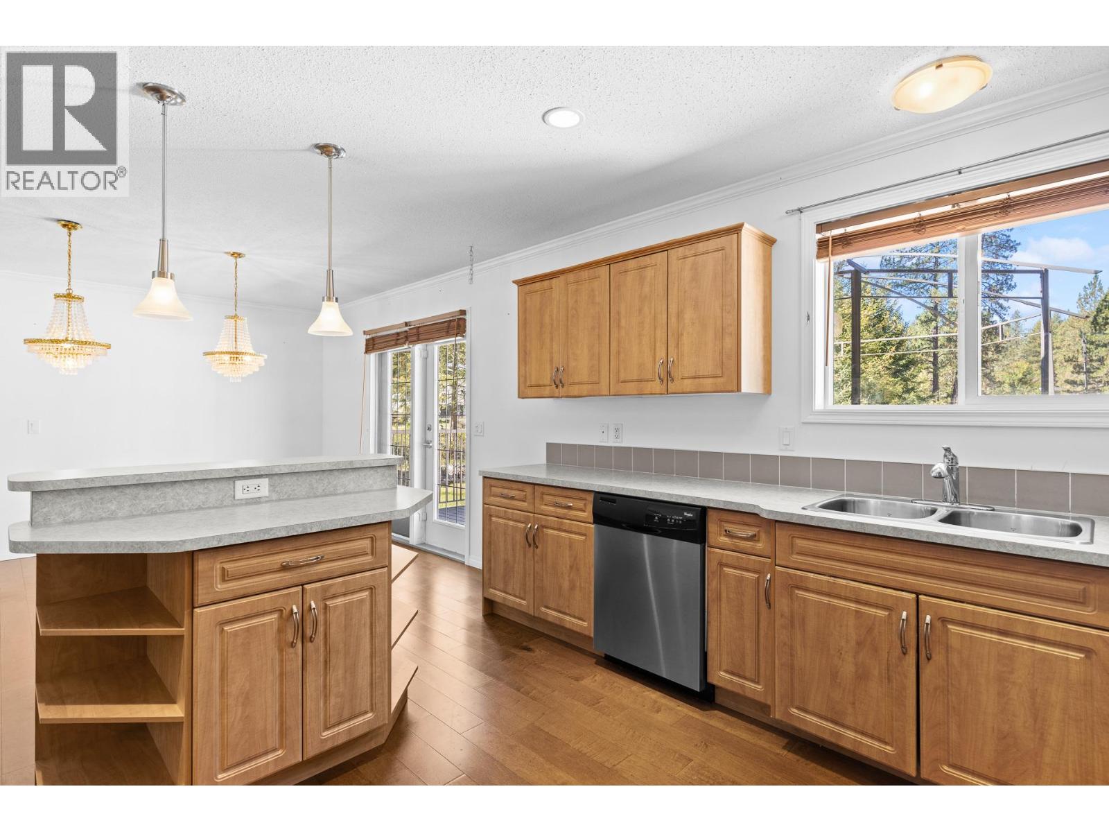 1261 Main Street, Christina Lake, British Columbia  V0H 1E0 - Photo 23 - 10401673