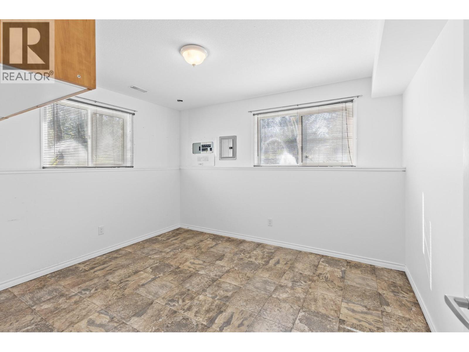 1261 Main Street, Christina Lake, British Columbia  V0H 1E0 - Photo 52 - 10401673
