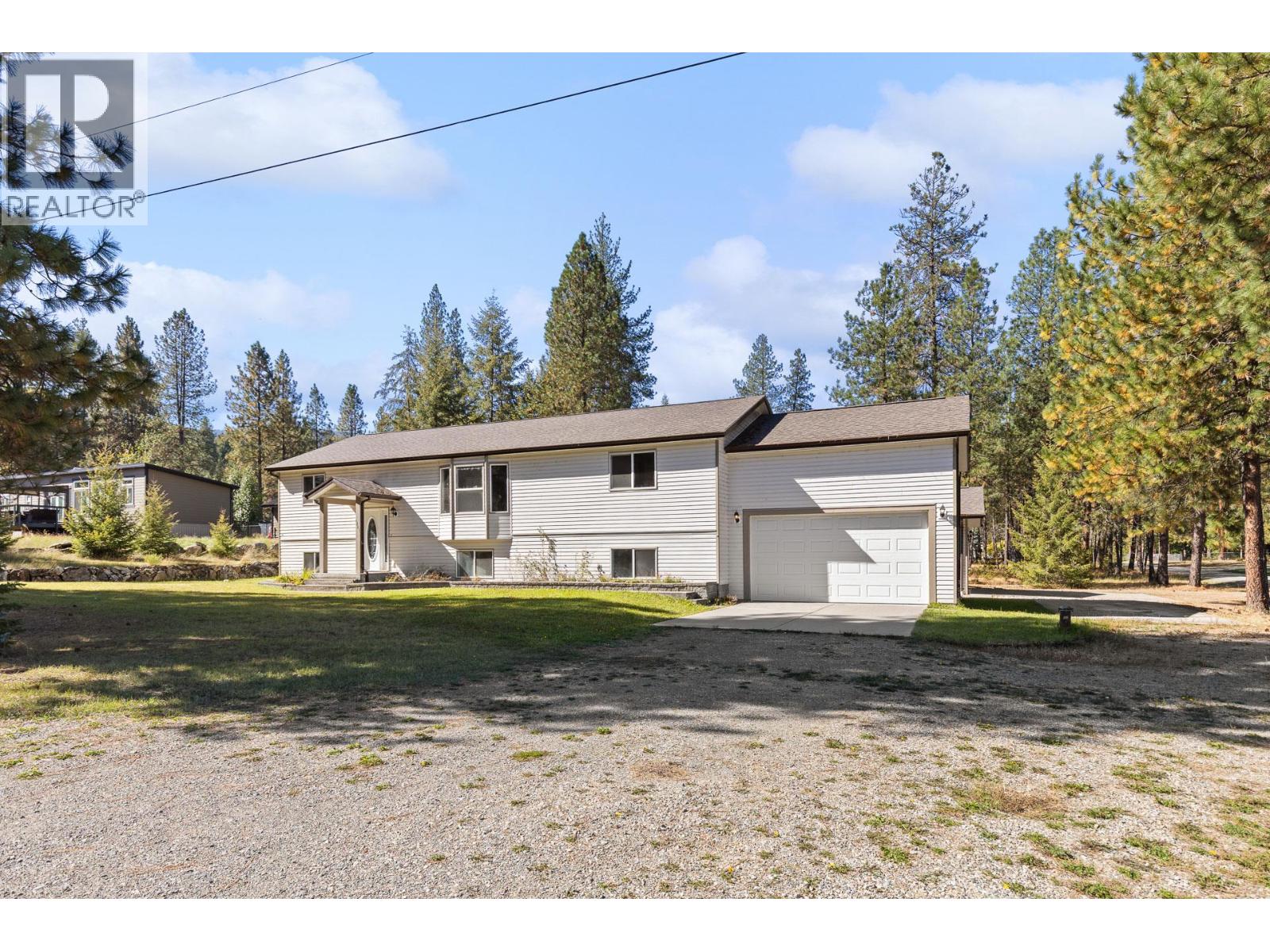 1261 Main Street, Christina Lake, British Columbia  V0H 1E0 - Photo 8 - 10401673