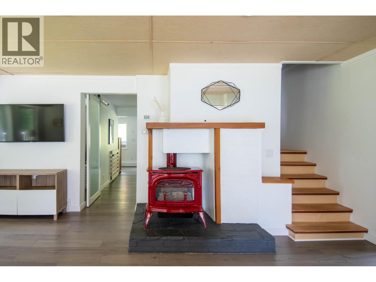4161 Heroux Road, Nelson, British Columbia  V1L 6N5 - Photo 11 - 10401585