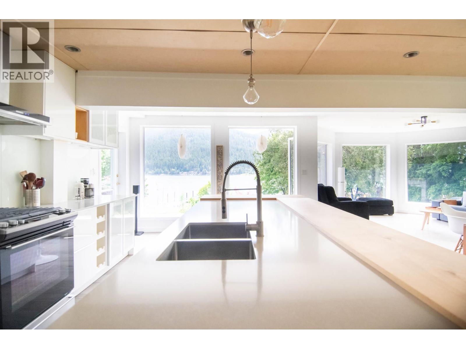 4161 Heroux Road, Nelson, British Columbia  V1L 6N5 - Photo 15 - 10401585