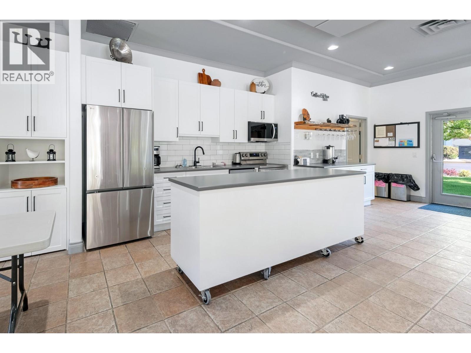 1966 Enterprise Way Unit# 313 Lot# Lot 30, Kelowna, British Columbia  V1Y 9S8 - Photo 28 - 10401604