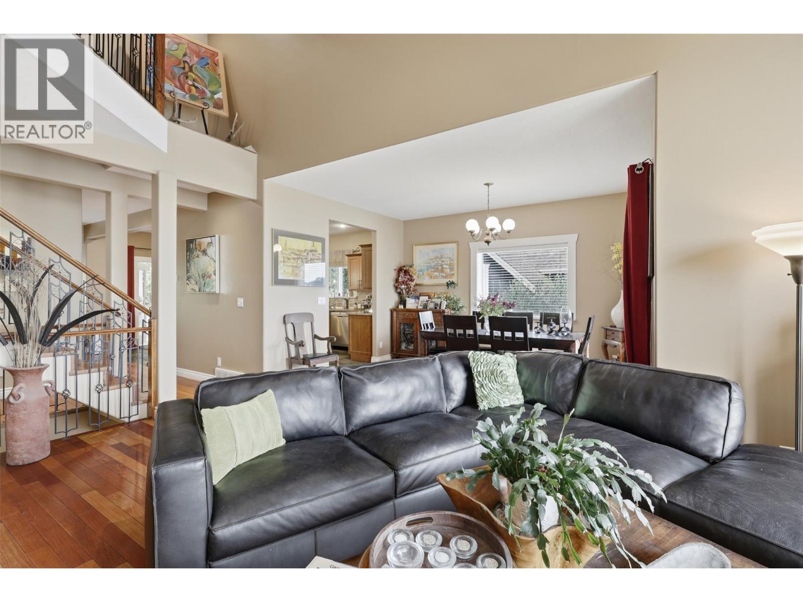 450 Azure Place, Kamloops, British Columbia  V2E 2R2 - Photo 8 - 10401509