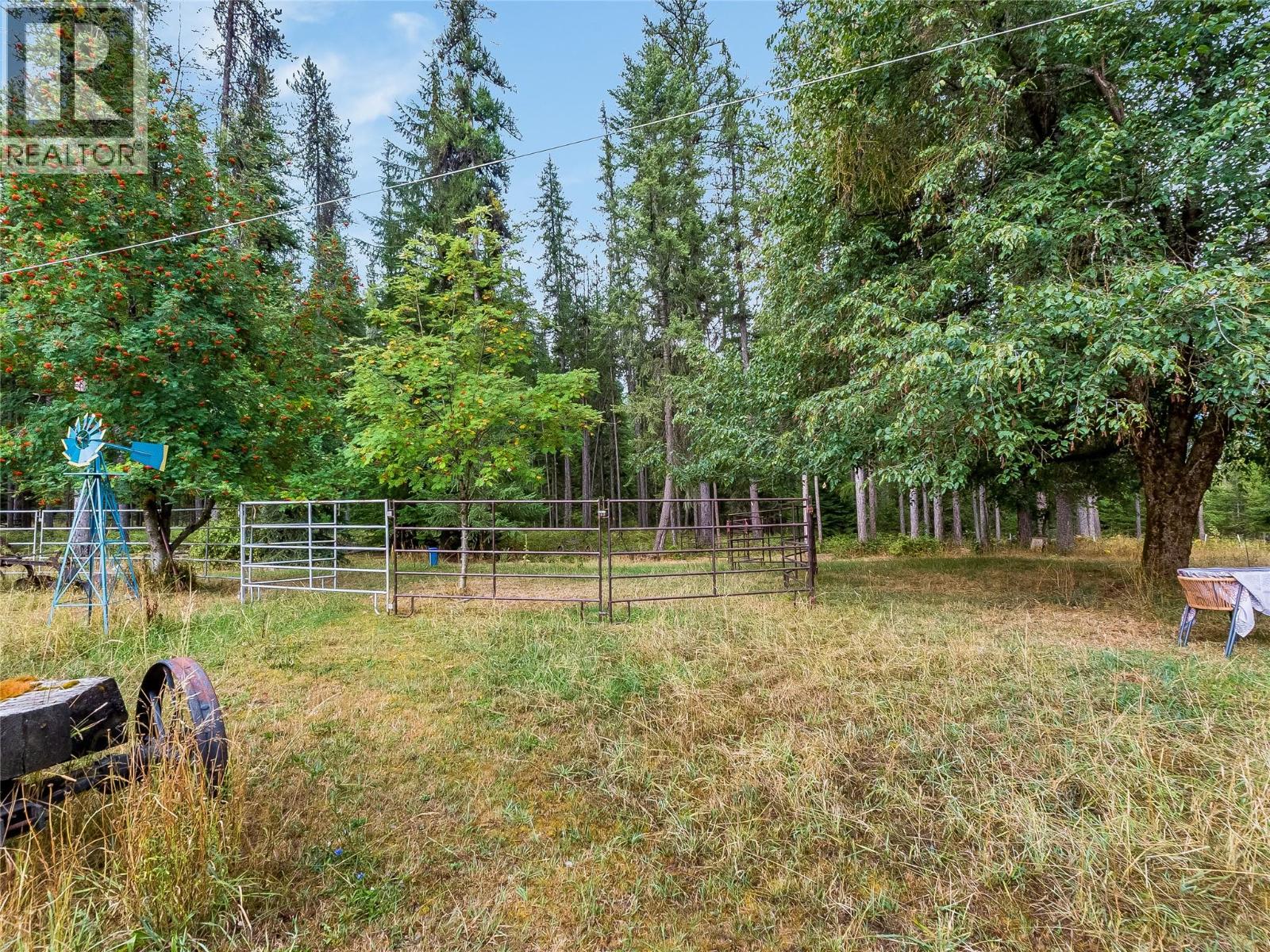 4604 Blewett Road, Nelson, British Columbia  V1L 6X4 - Photo 19 - 10398172