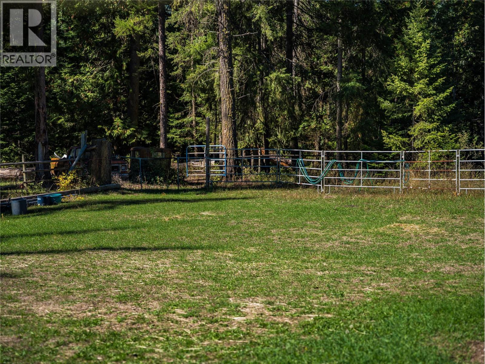 4604 Blewett Road, Nelson, British Columbia  V1L 6X4 - Photo 27 - 10398172