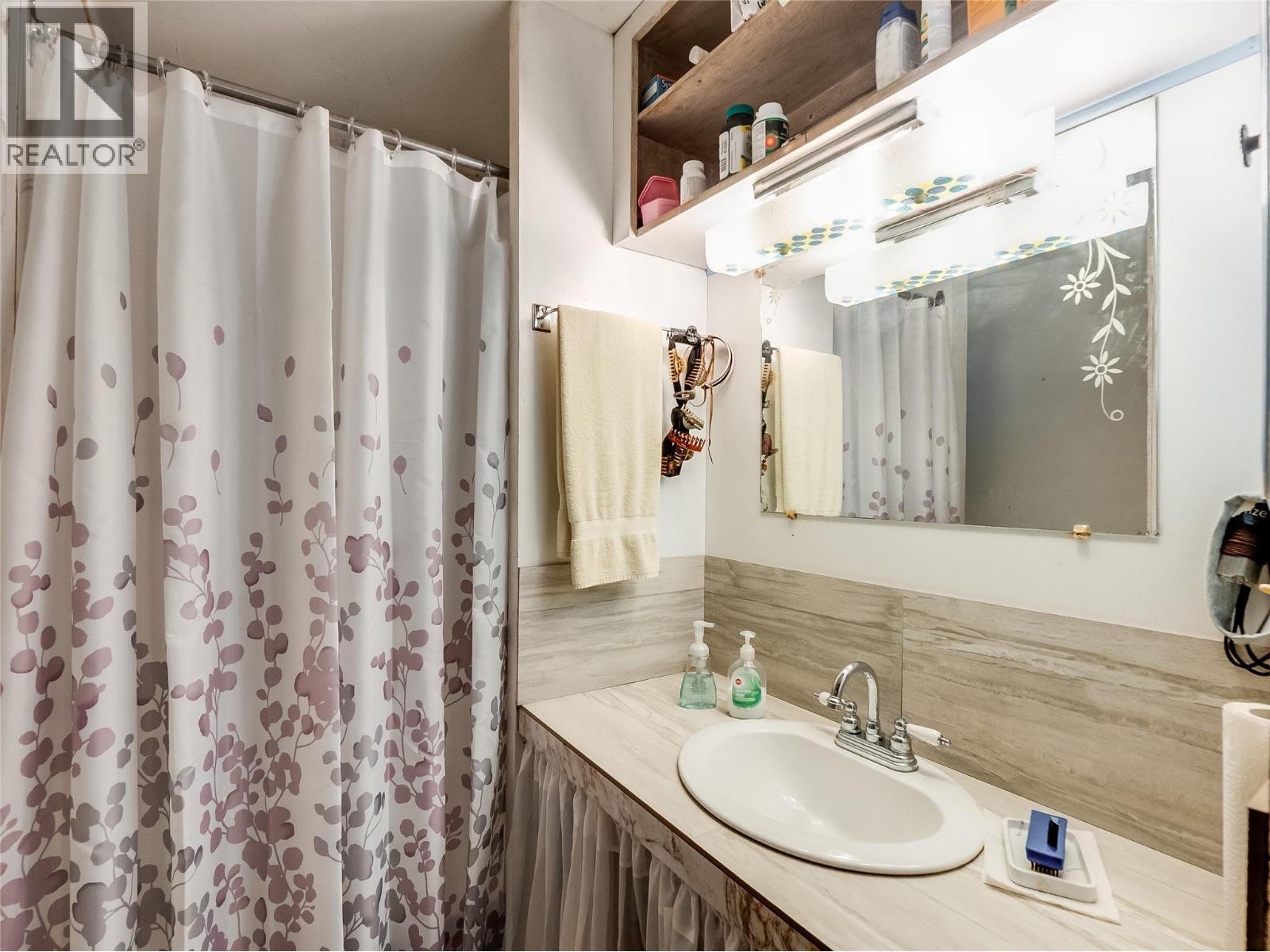 4604 Blewett Road, Nelson, British Columbia  V1L 6X4 - Photo 45 - 10398172