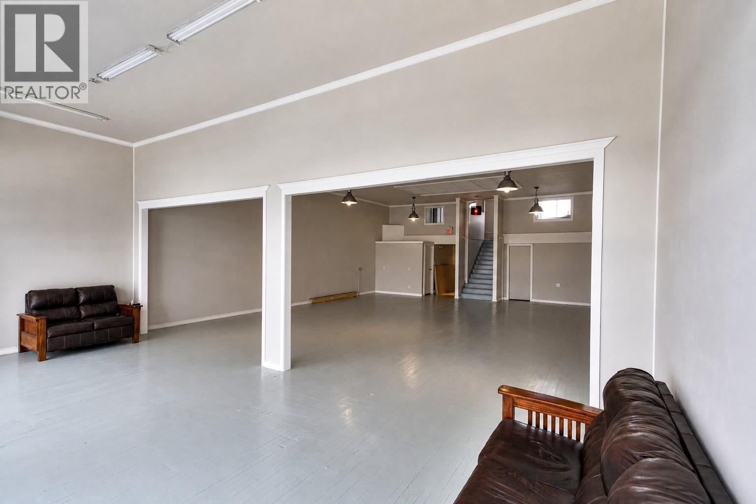 441 Main Street, Penticton, British Columbia  V2A 5C5 - Photo 3 - 10400292