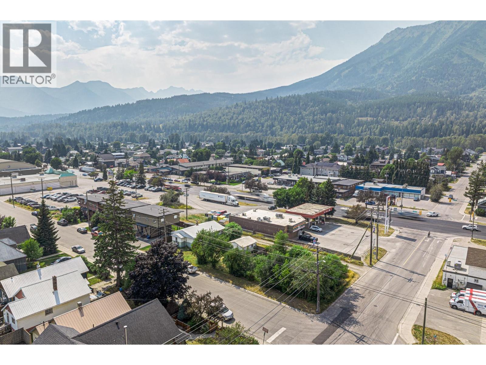 1291 6th Avenue, Fernie, British Columbia  V0B 1M0 - Photo 32 - 10395955