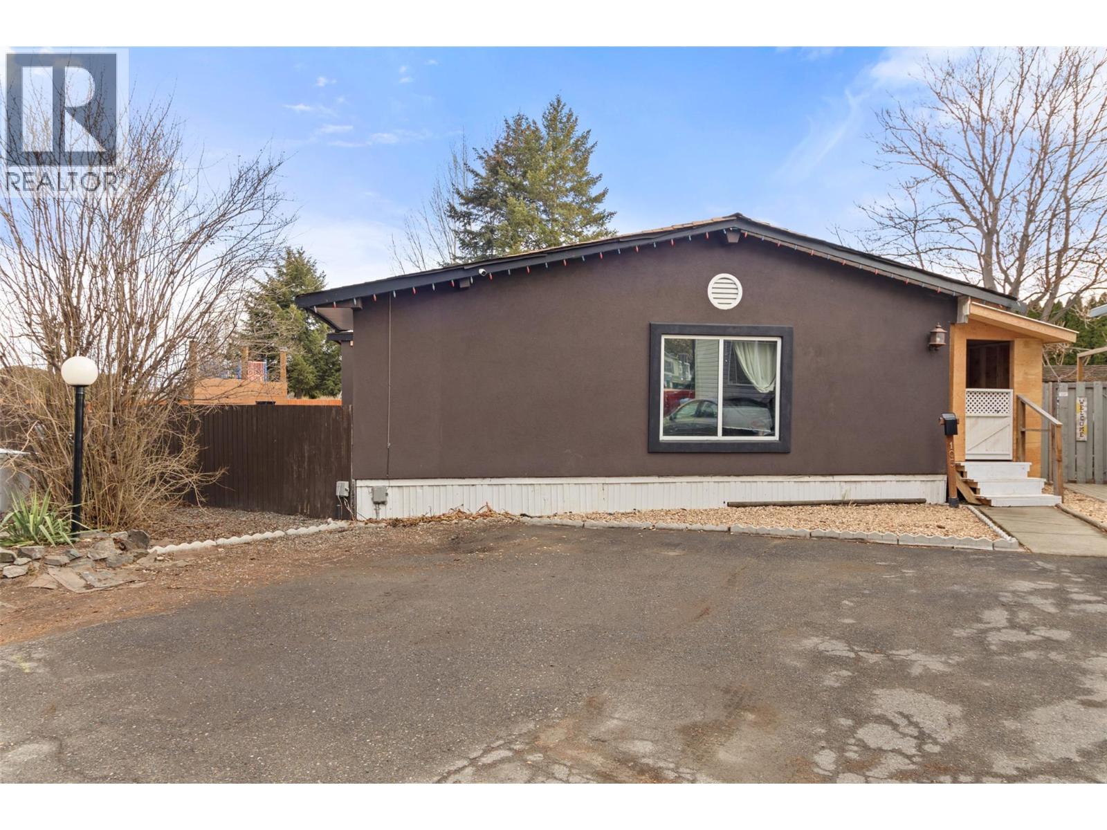 2401 Ord Road Unit# 105, Kamloops, British Columbia  V2B 7V8 - Photo 1 - 10401627