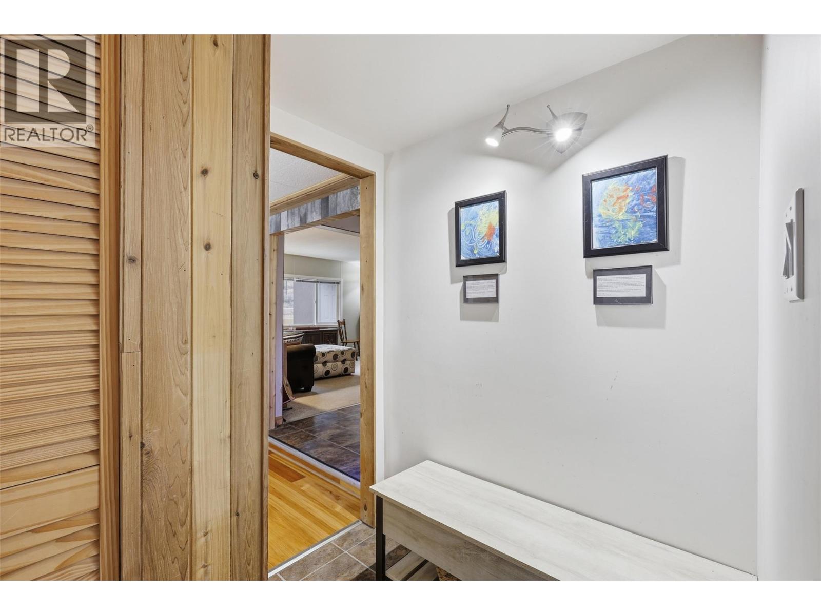 2401 Ord Road Unit# 105, Kamloops, British Columbia  V2B 7V8 - Photo 4 - 10401627