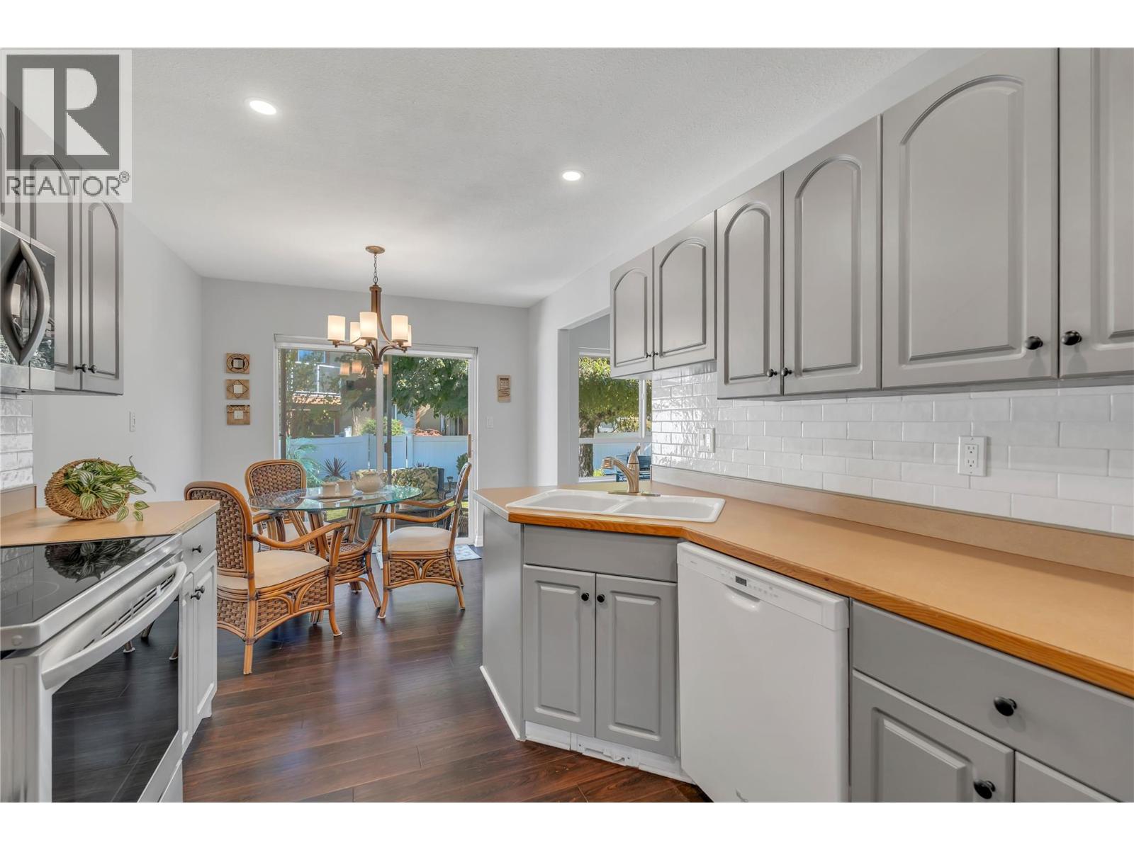 3948 Finnerty Road Unit# 175, Penticton, British Columbia  V2A 8P8 - Photo 3 - 10401617
