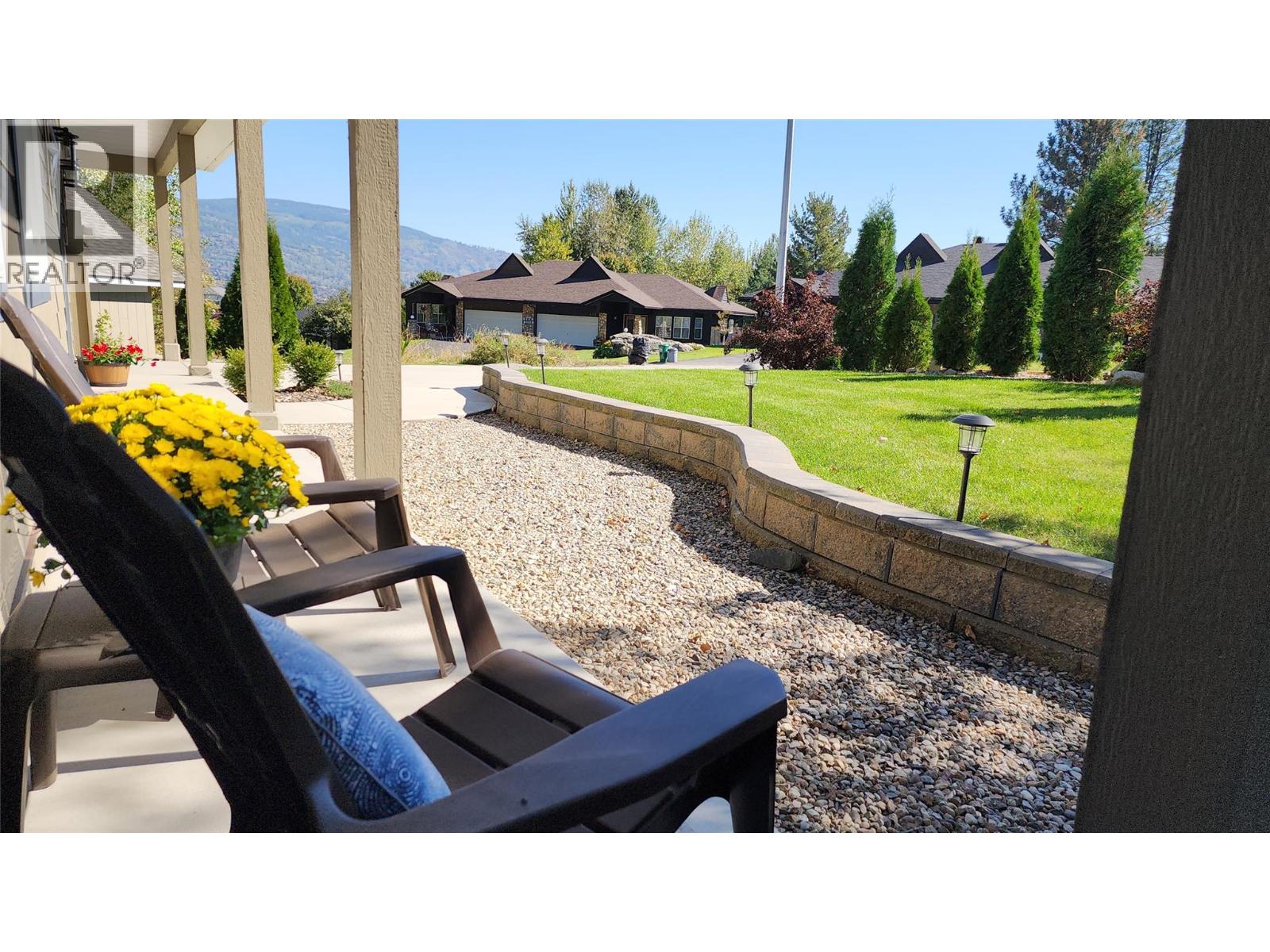 459 Whitman Way, Warfield, British Columbia  V1R 4T9 - Photo 5 - 10401567