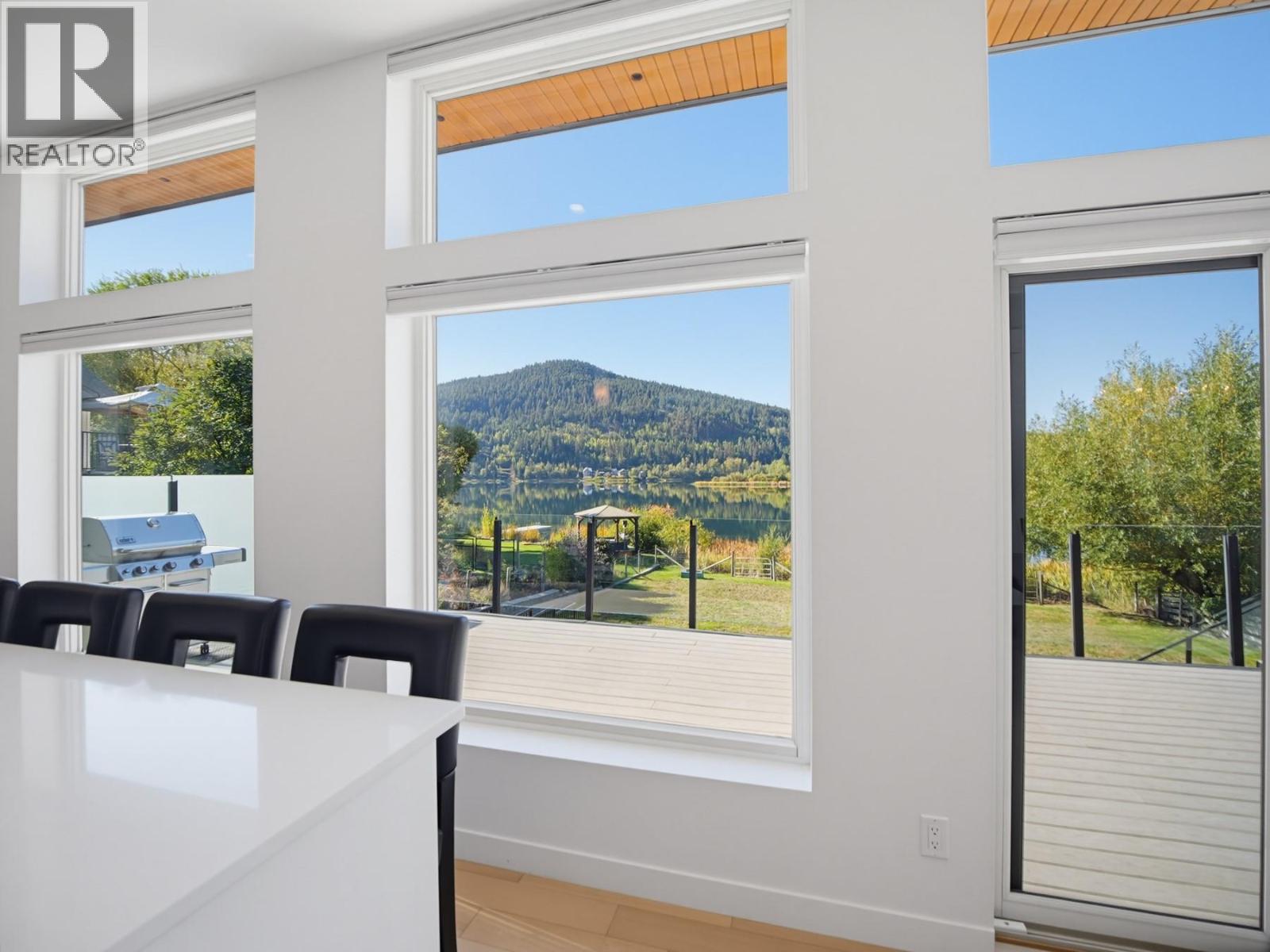 3164 Holbrook Road, Kamloops, British Columbia  V0E 3E1 - Photo 6 - 10401526