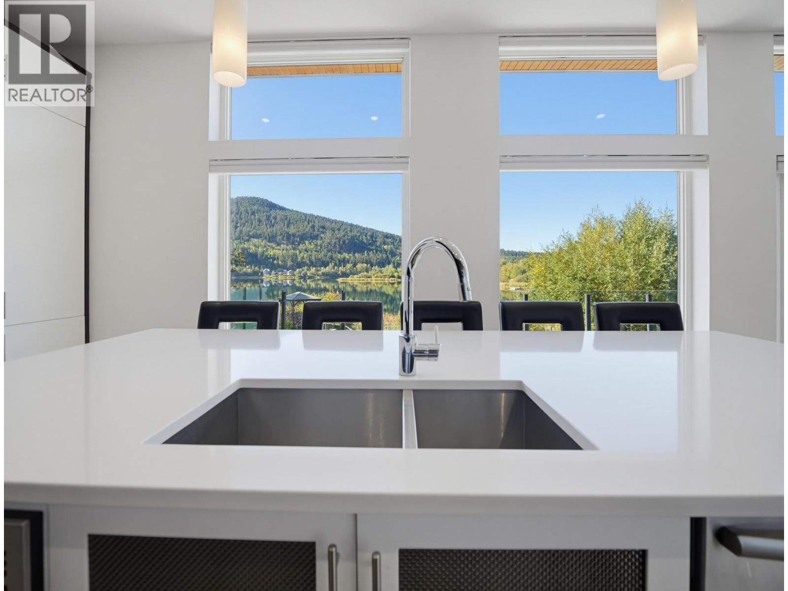 3164 Holbrook Road, Kamloops, British Columbia  V0E 3E1 - Photo 7 - 10401526