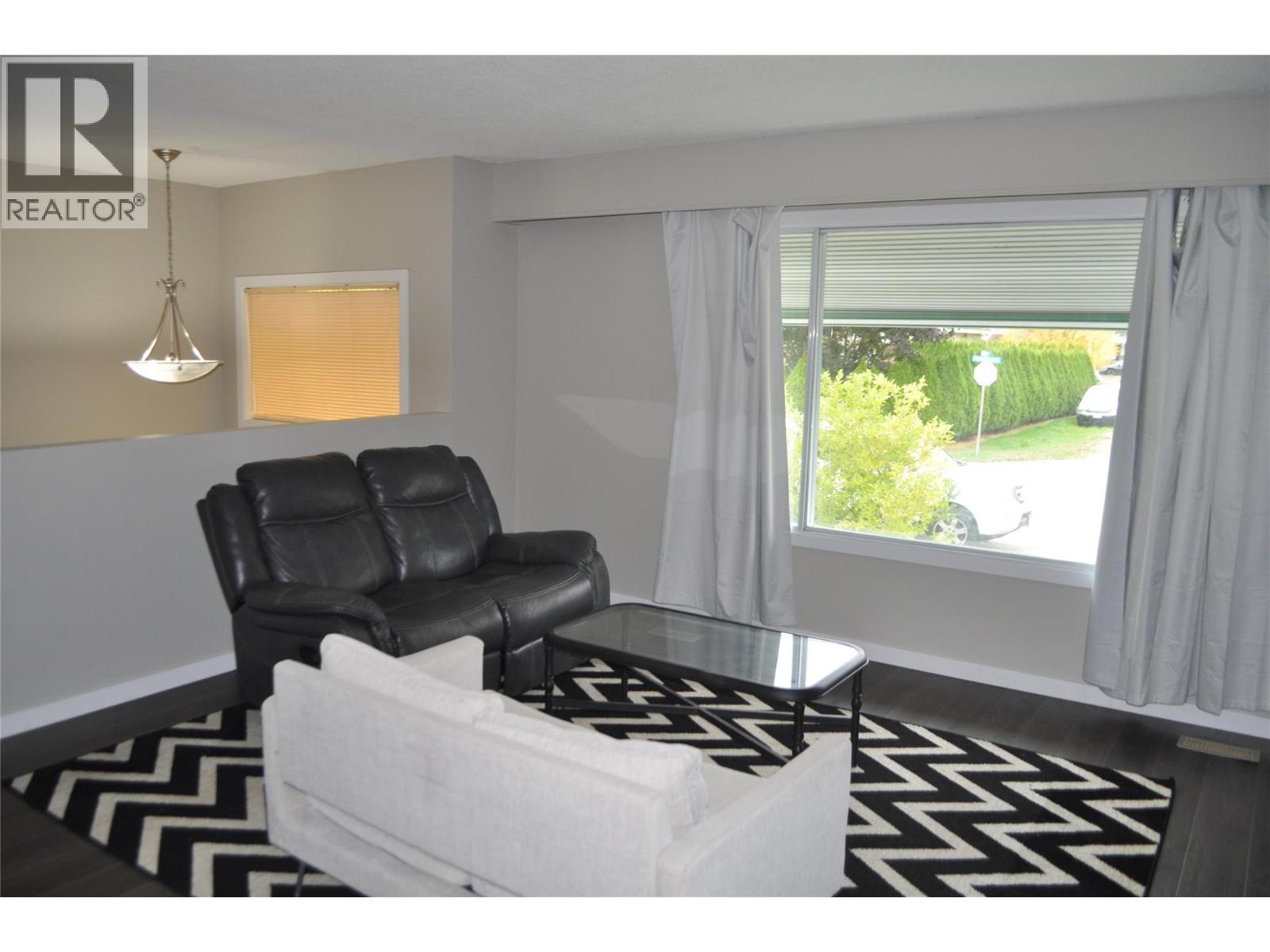 645 Pinetree Road, Kelowna, British Columbia  V1X 3G3 - Photo 10 - 10401028