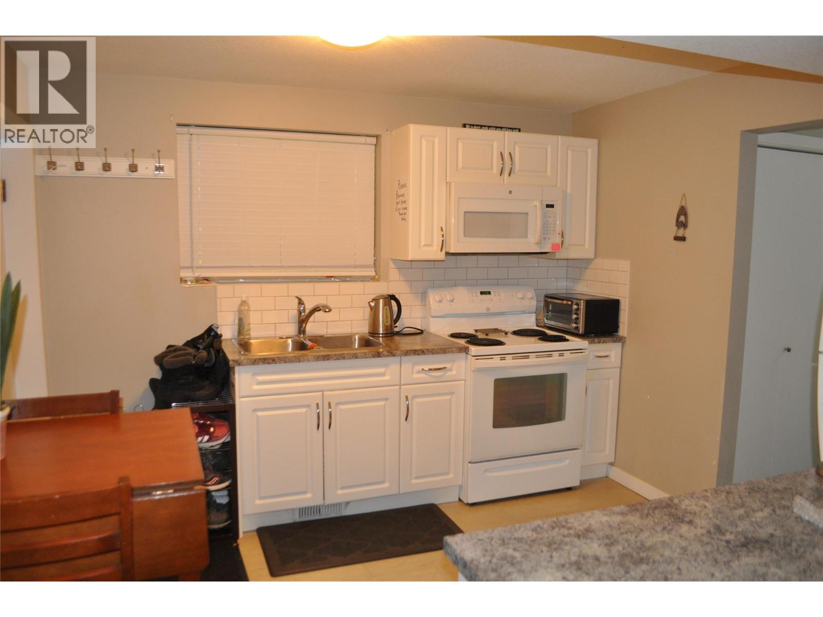 645 Pinetree Road, Kelowna, British Columbia  V1X 3G3 - Photo 35 - 10401028