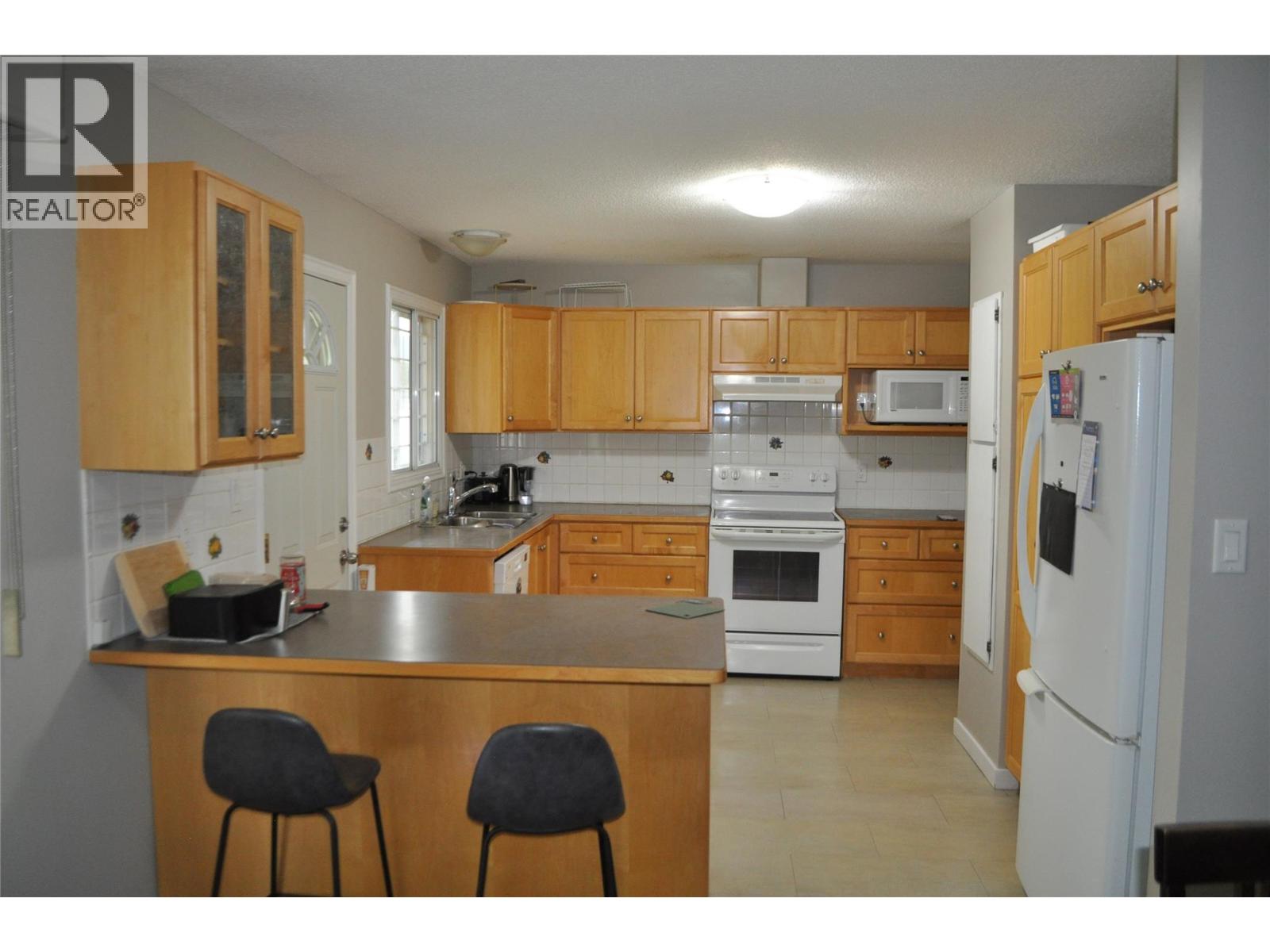 645 Pinetree Road, Kelowna, British Columbia  V1X 3G3 - Photo 5 - 10401028