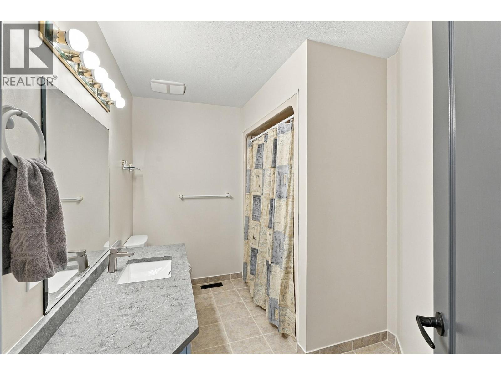 360 Mattoch-Mckeague Road, Kamloops, British Columbia  V2H 1L1 - Photo 37 - 10400680
