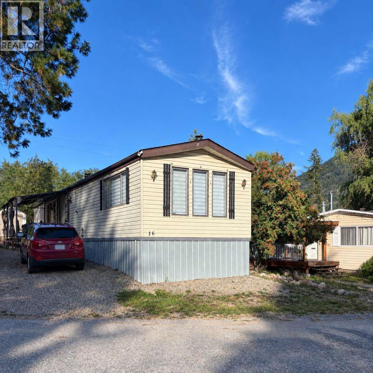 500 16th Avenue Unit# 16, Genelle, British Columbia  V0G 1G0 - Photo 1 - 10401684