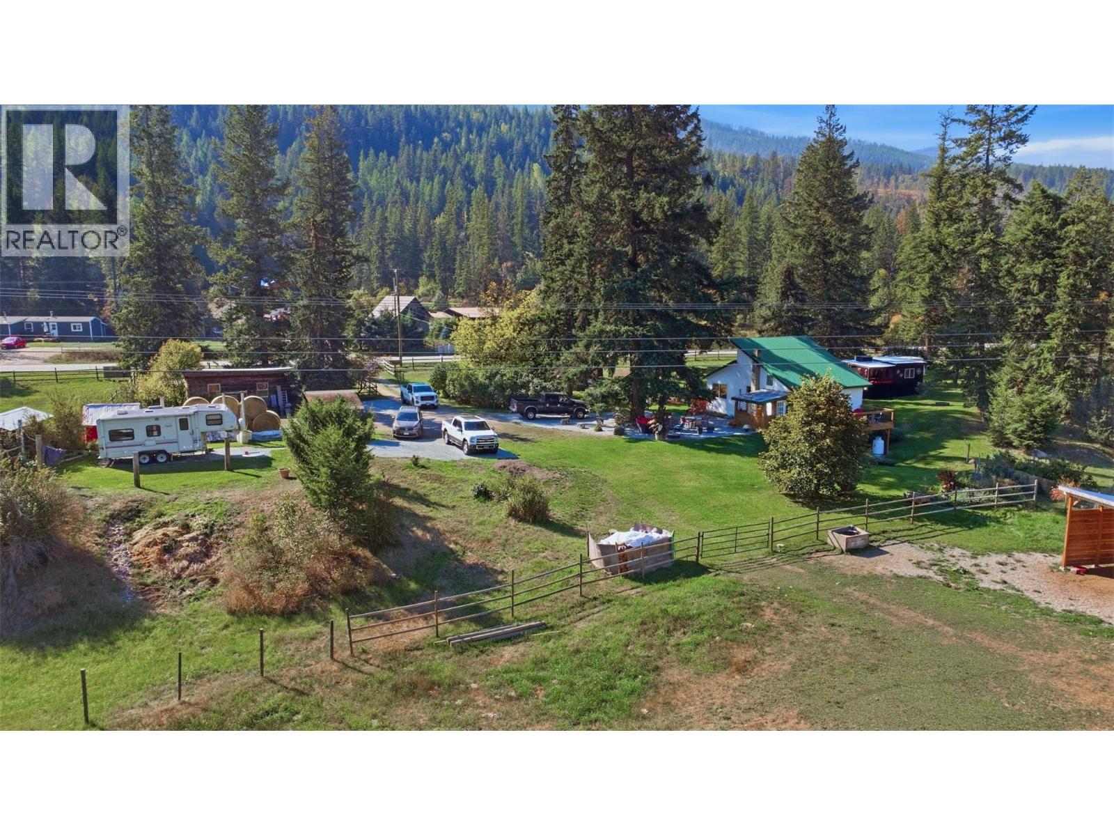 1385 6 Highway, Cherryville, British Columbia  V0E 2G1 - Photo 13 - 10401596