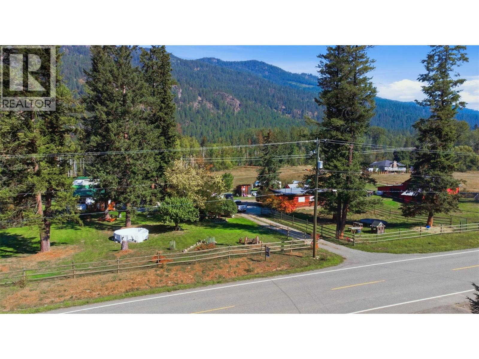 1385 6 Highway, Cherryville, British Columbia  V0E 2G1 - Photo 15 - 10401596