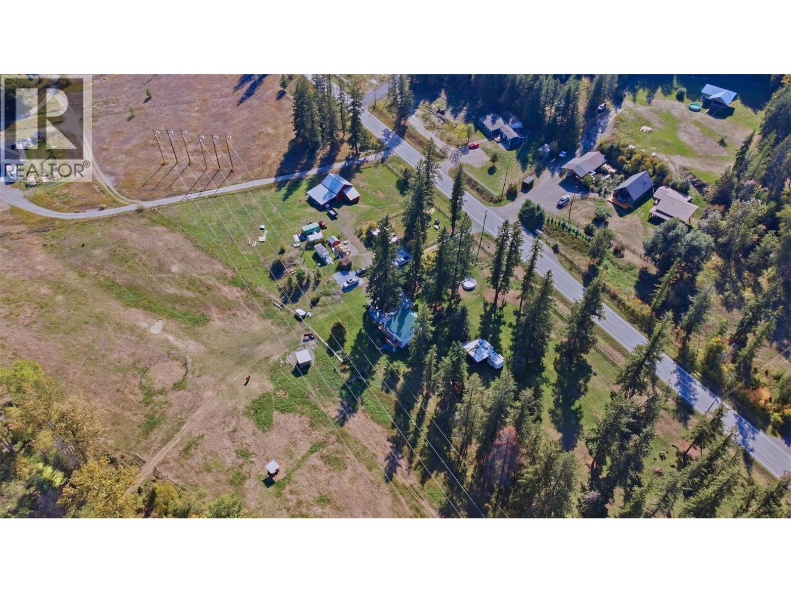 1385 6 Highway, Cherryville, British Columbia  V0E 2G1 - Photo 18 - 10401596