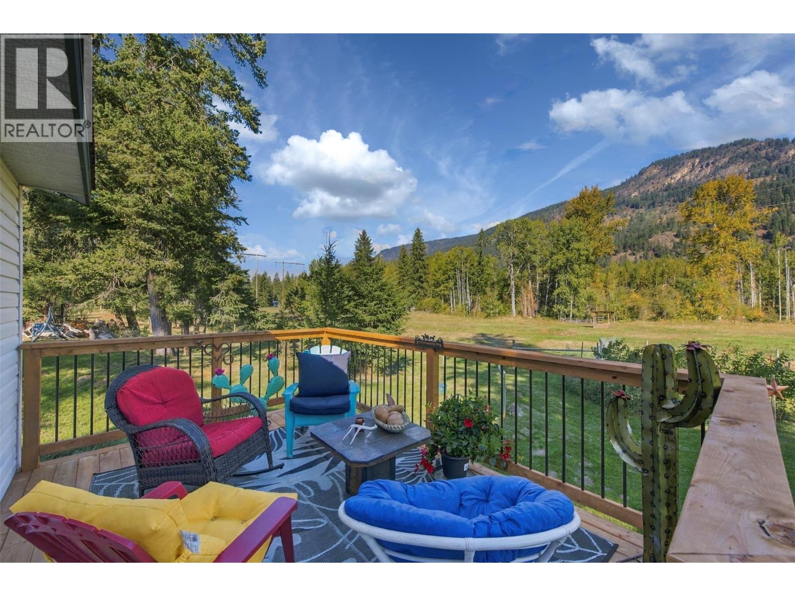 1385 6 Highway, Cherryville, British Columbia  V0E 2G1 - Photo 25 - 10401596