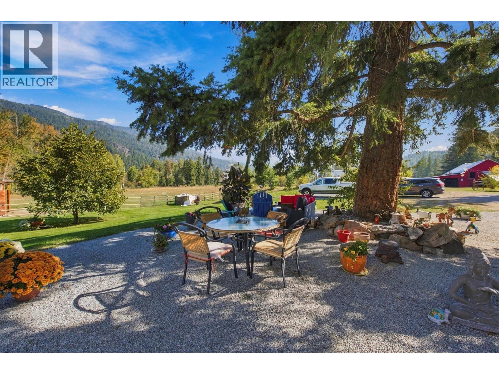 1385 6 Highway, Cherryville, British Columbia  V0E 2G1 - Photo 26 - 10401596