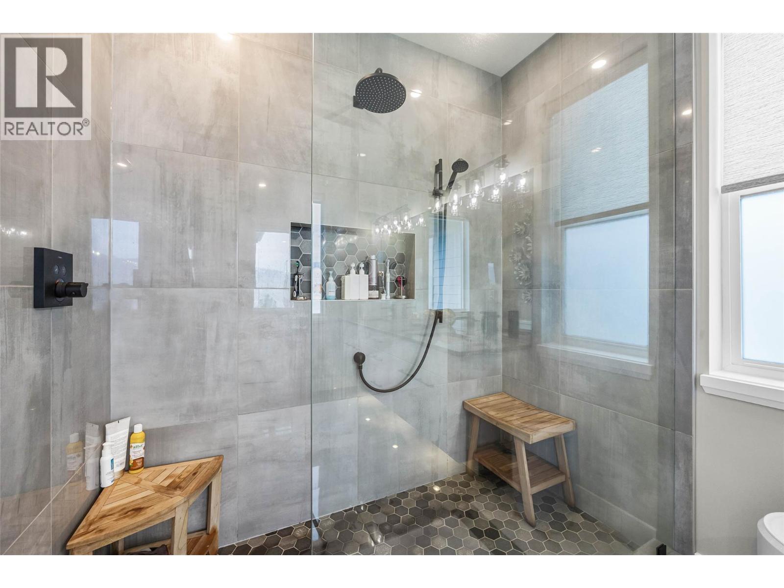 1766 Galore Place, Kamloops, British Columbia  V2E 0A7 - Photo 21 - 10401649