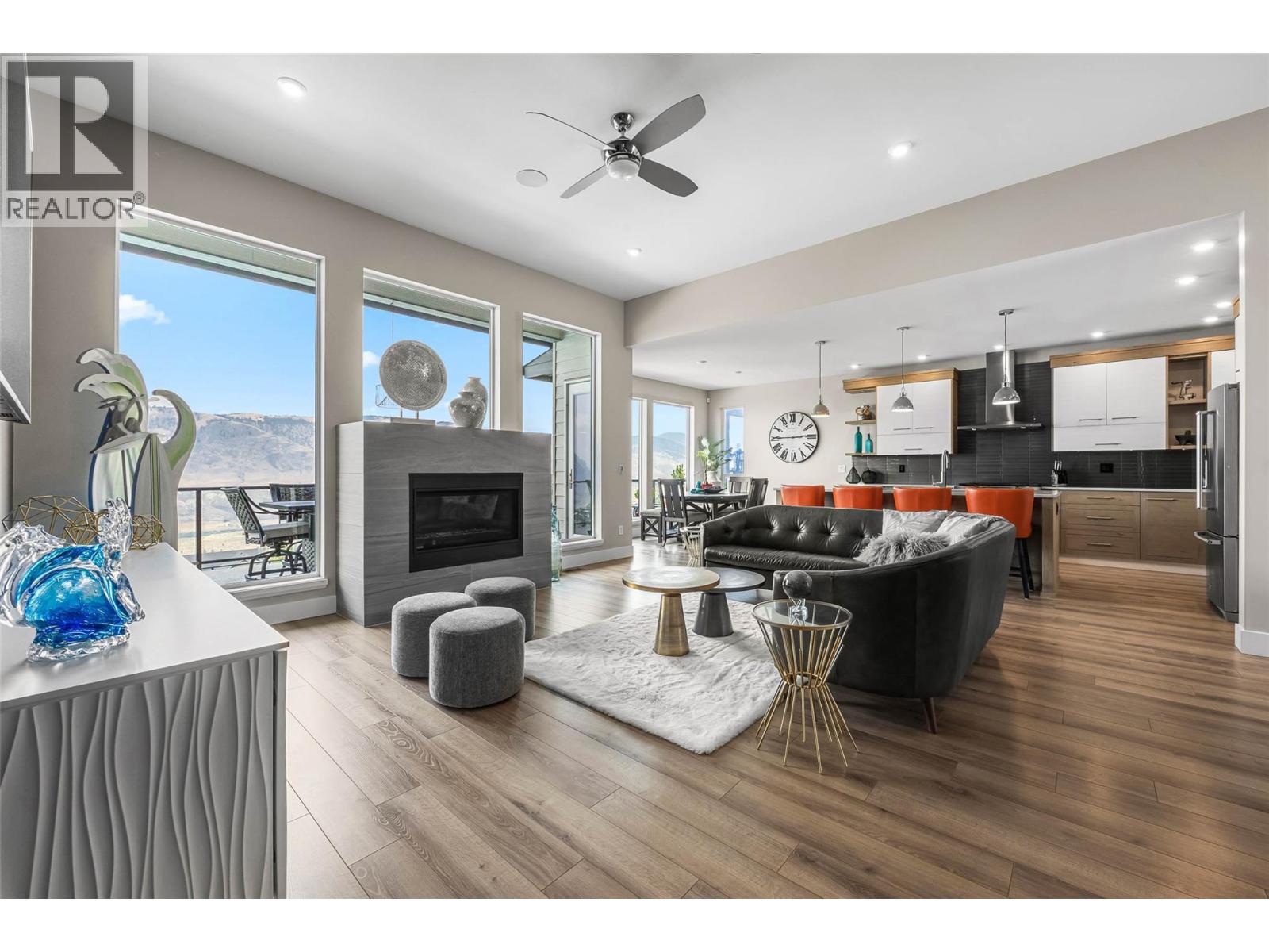 1766 Galore Place, Kamloops, British Columbia  V2E 0A7 - Photo 4 - 10401649