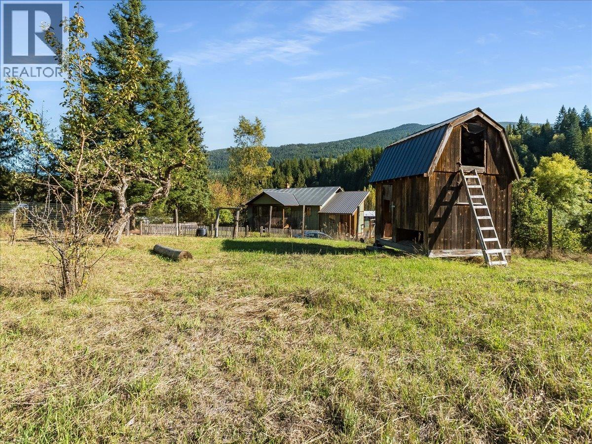 3168 Pass Creek Road, Crescent Valley, British Columbia  V0G 1H0 - Photo 47 - 10401618